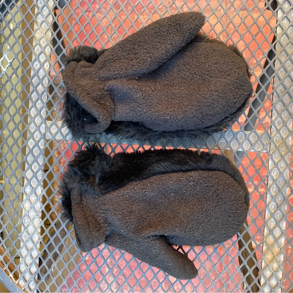 Cherokee Black Faux Fur Mittens